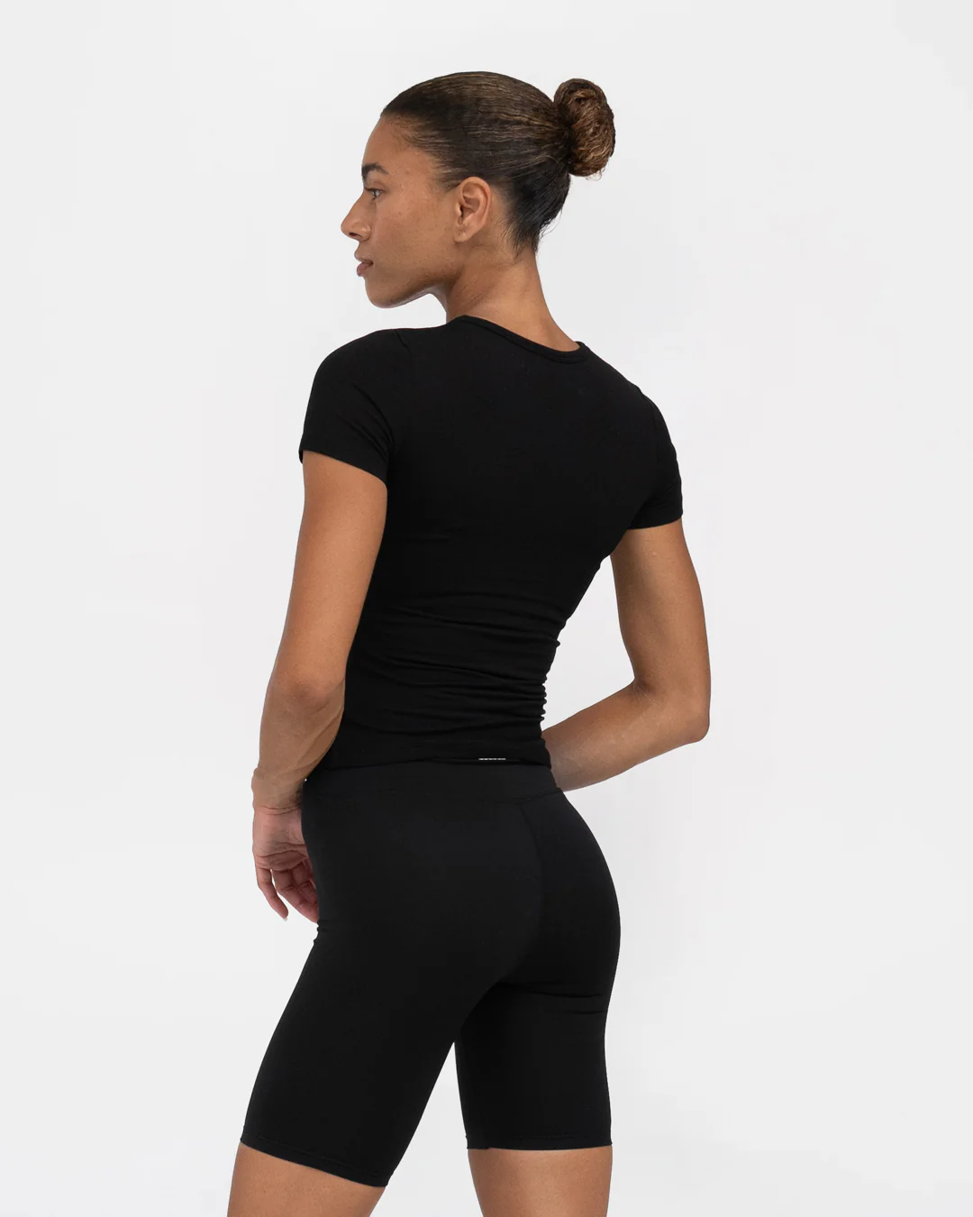 Annie T-Shirt - Black - Image 4