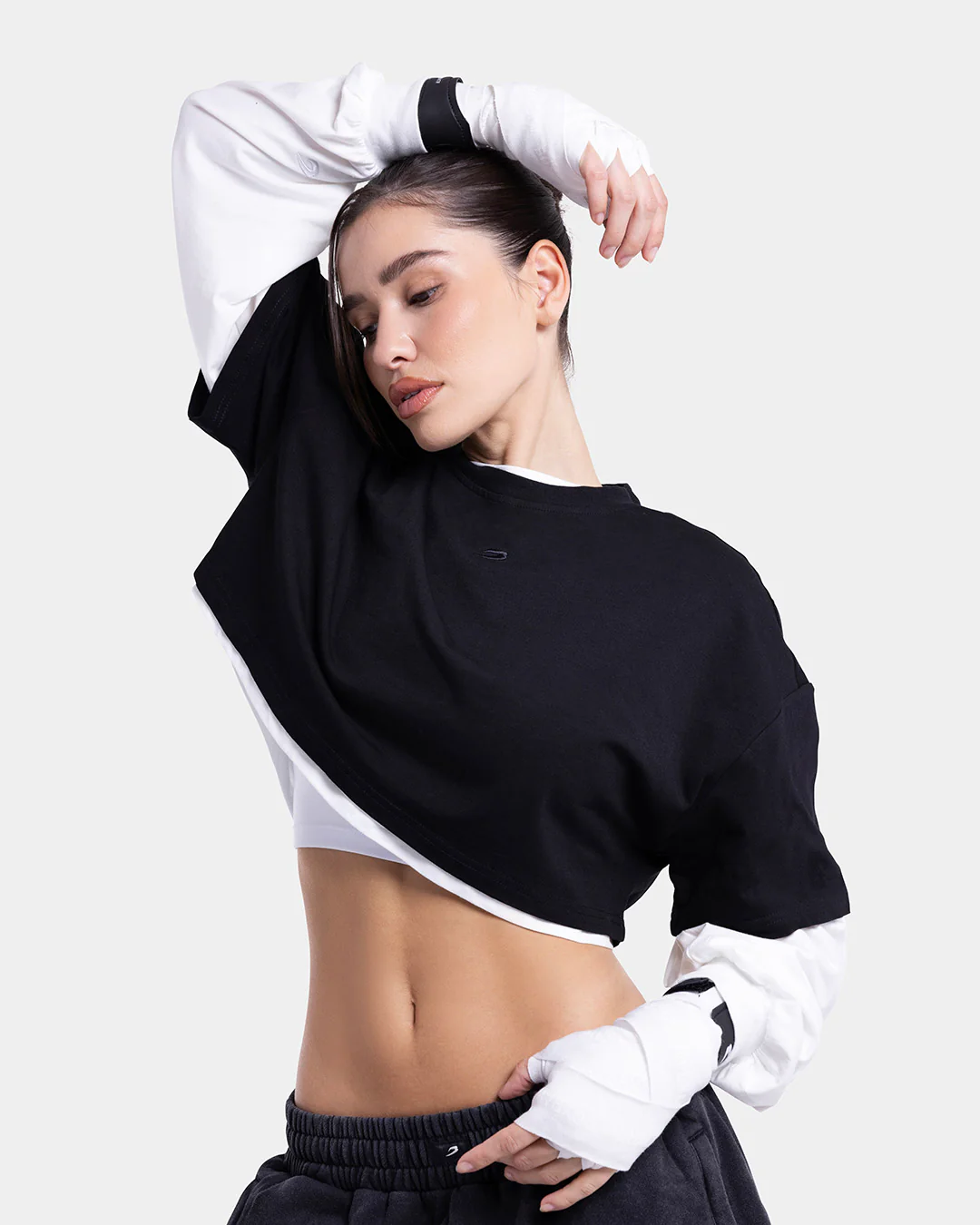 Strike Oversized Cropped T-Shirt - Black - Image 6