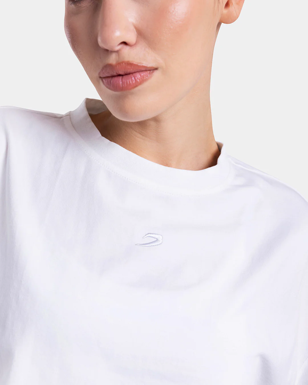 Strike Oversized Cropped T-Shirt - White - Image 9