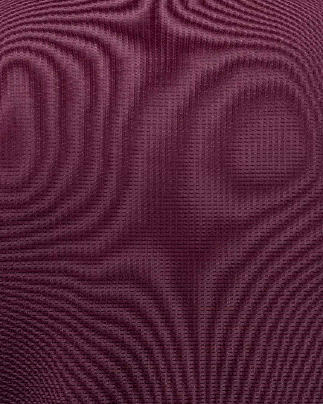 Valdes T-Shirt - Burgundy - Image 8